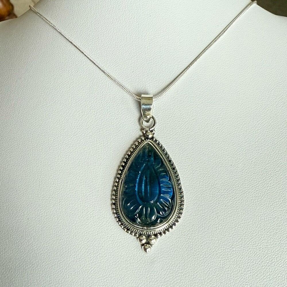 Stunning Carved Labradorite Gemstone Pendant Necklace Womens Statement Piece